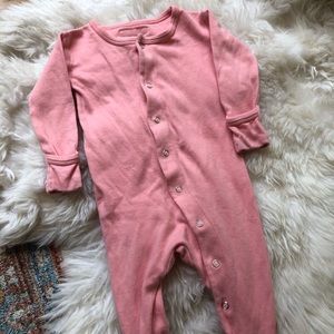 •L’OVED BABY• 3-6 month Bubblegum sleeper.